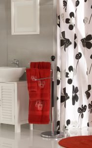Duschvorhang beschweren – Vermeiden Sie einen klebenden Vorhang
